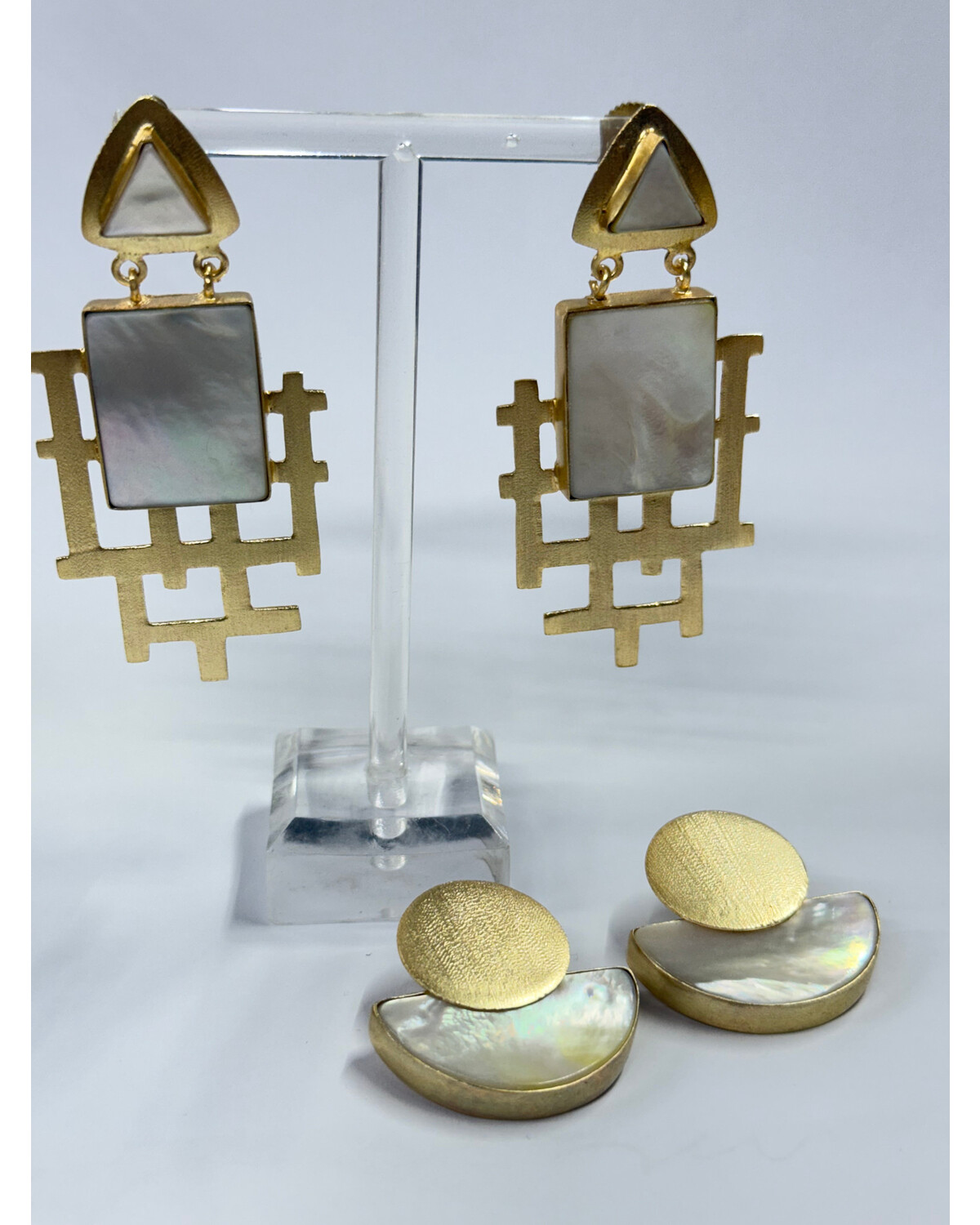 Mother pearl earrings