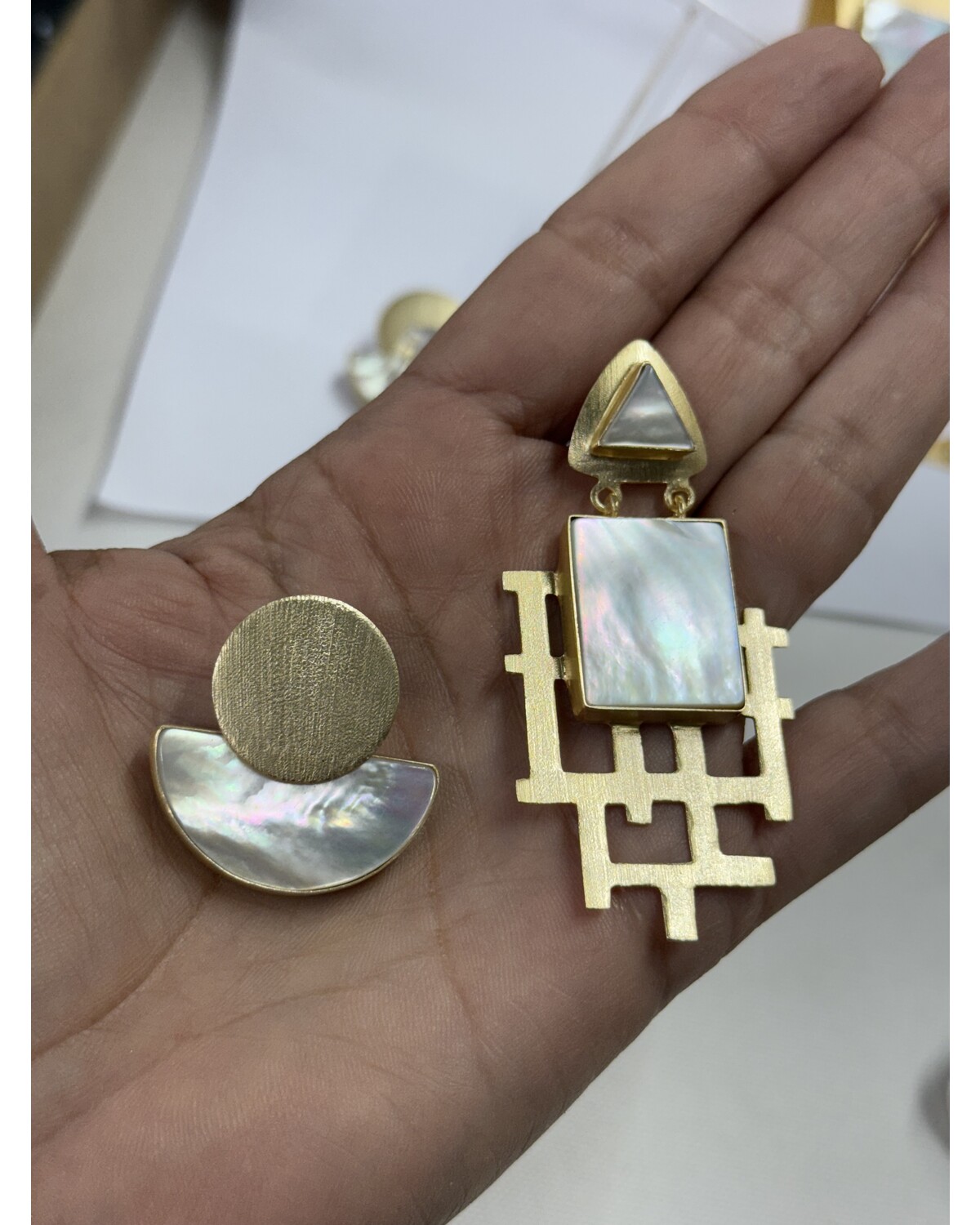 Mother pearl earrings