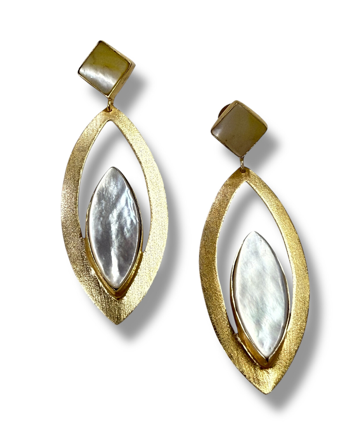 Mother pearl long earrings