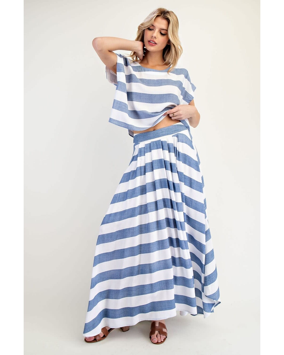 Striped maxi skirt & Crop Top