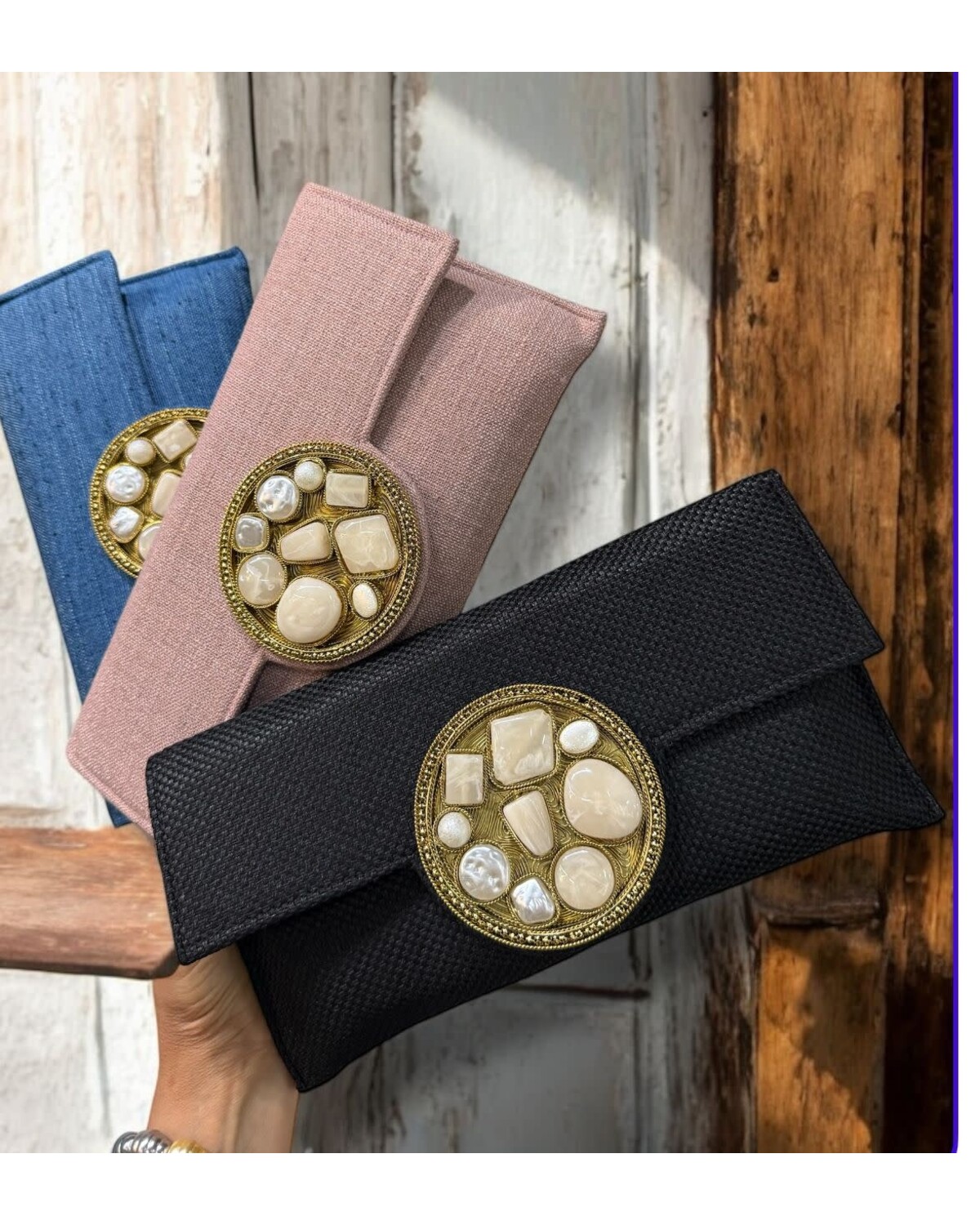 Elegant Circle Clutch