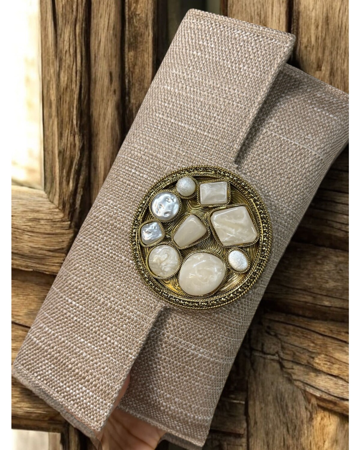 Elegant Circle Clutch 2