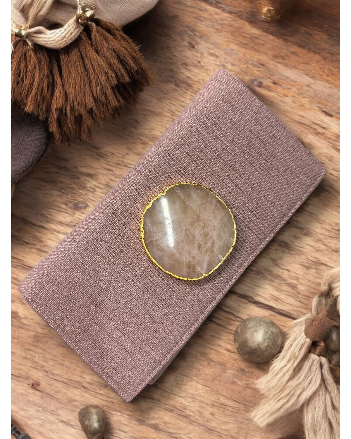 Quartz Gem Clutch