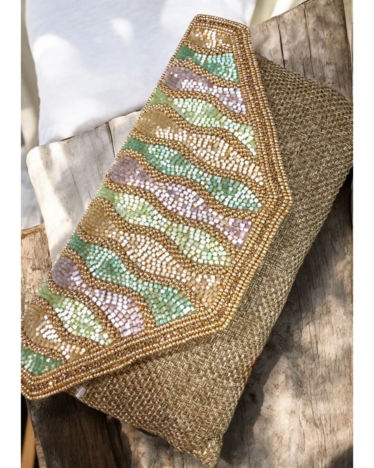 Mosaic Wave Clutch