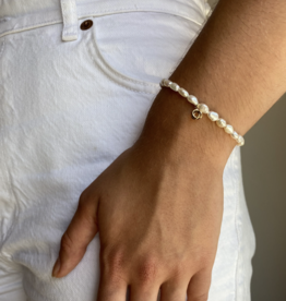 Flora Ciccarelli Flora Ciccarelli- 22A -002 Bracelet 6" en perle avec breloques / noeud