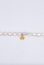 Flora Ciccarelli Flora Ciccarelli- 22A -002 6" rice pearl bracelet with gold-filled knot charm