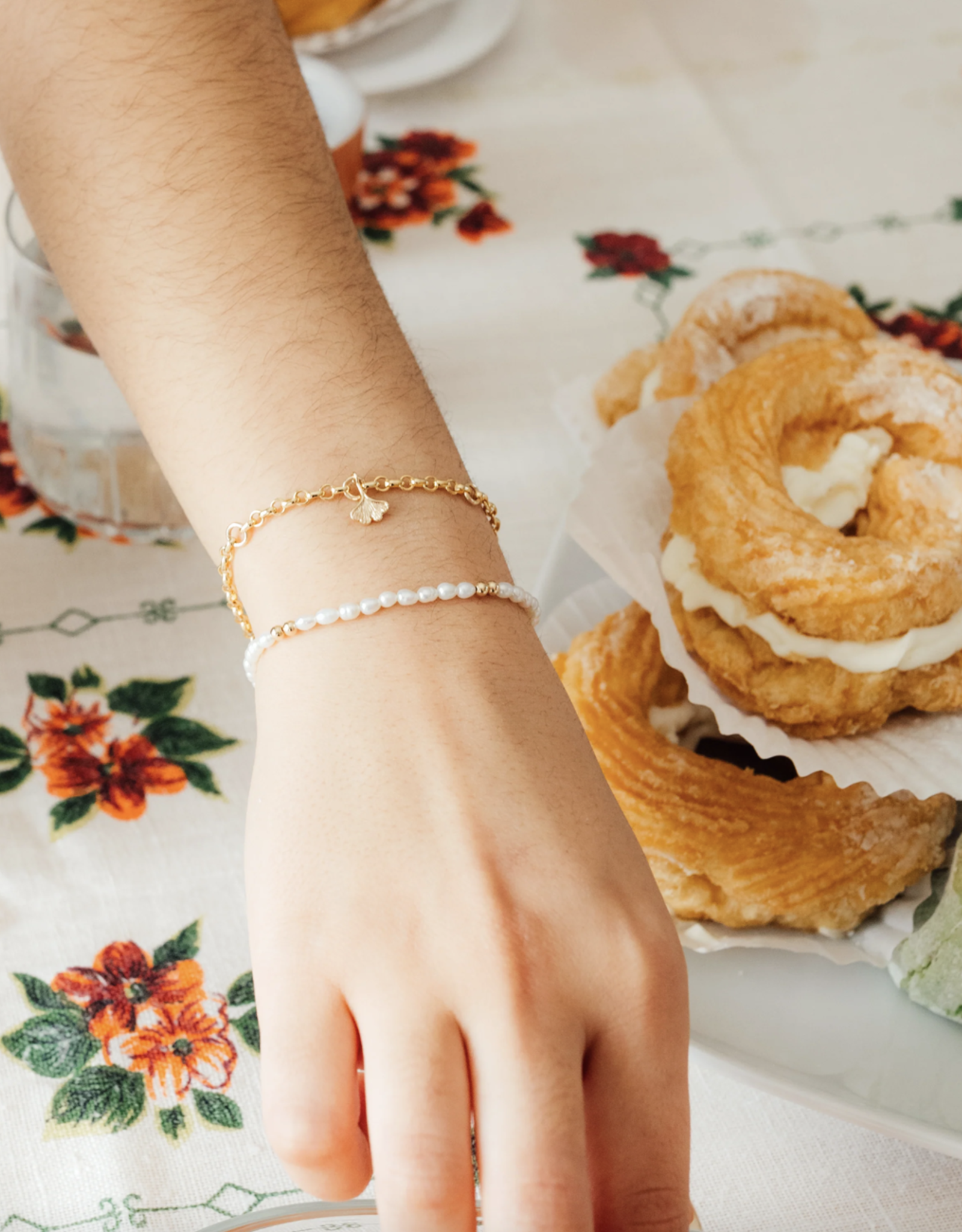 Flora Ciccarelli Flora Ciccarelli- 23P-002 6" rice pearl bracelet with gold-filled beads 