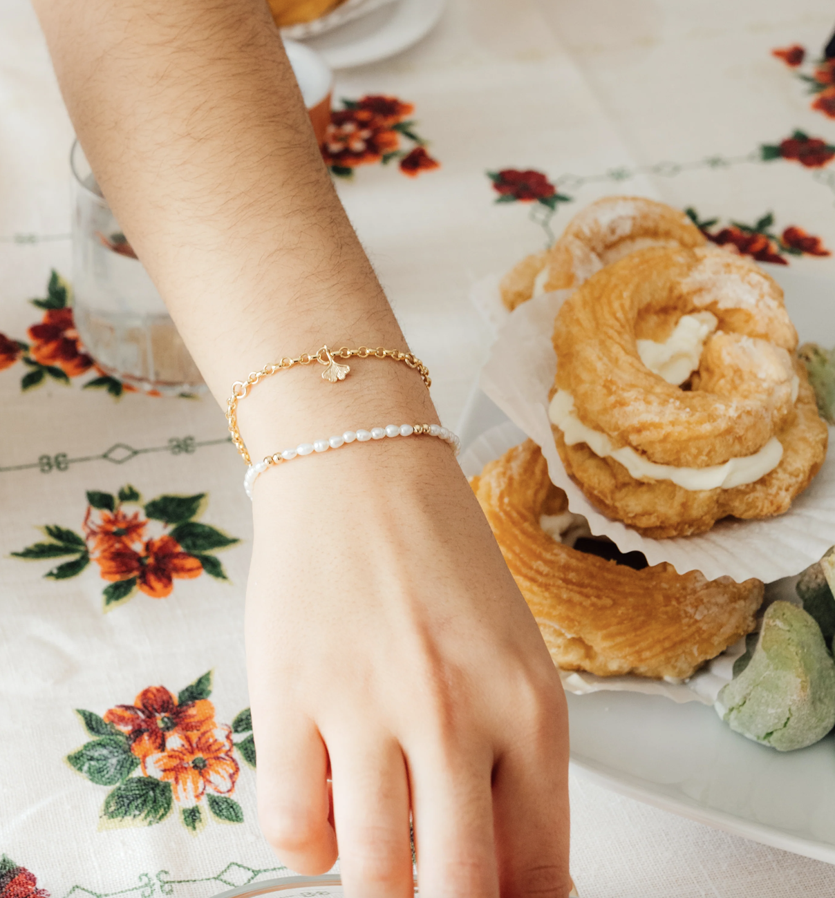 Flora Ciccarelli Flora Ciccarelli- 23P-002 6" rice pearl bracelet with gold-filled beads 