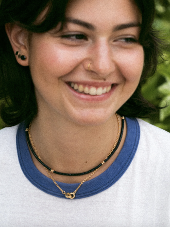 Flora Ciccarelli Flora Ciccarelli- 24A-205 Collier 15" pierres goldstone bleues et or rempli