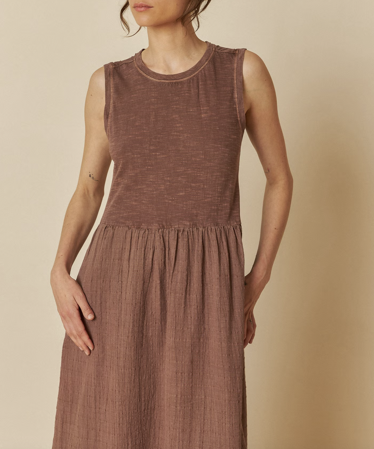 Indi & Cold Indi & Cold- Robe VV25ad370 SS25