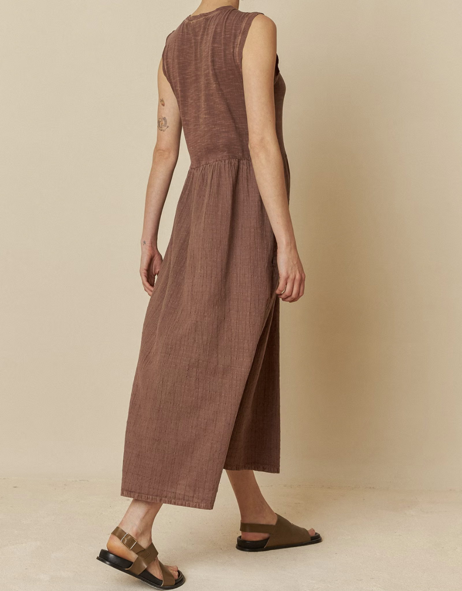 Indi & Cold Indi & Cold- Robe VV25ad370 SS25