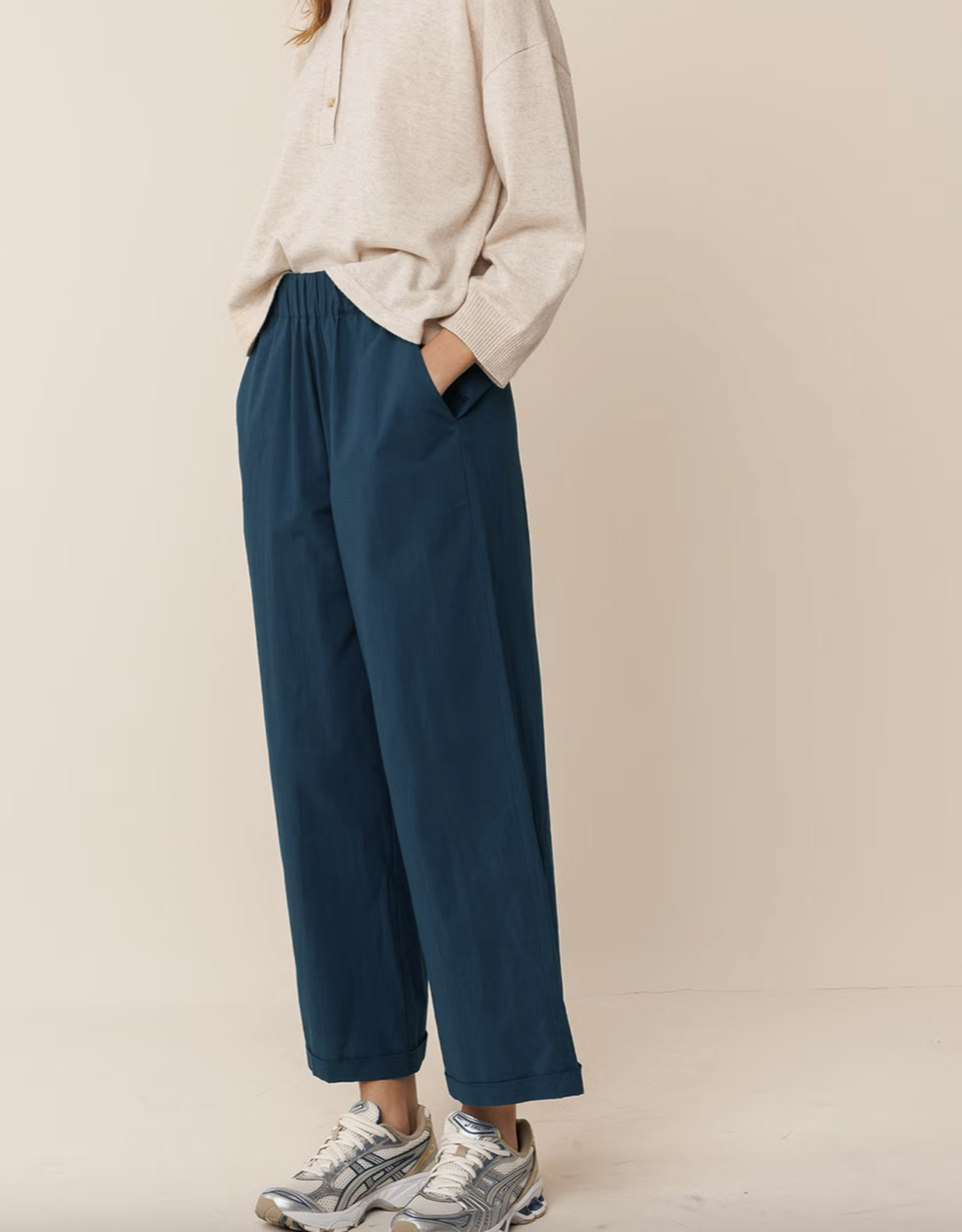 Indi & Cold Indi & Cold- VV25nj291 pants SS25