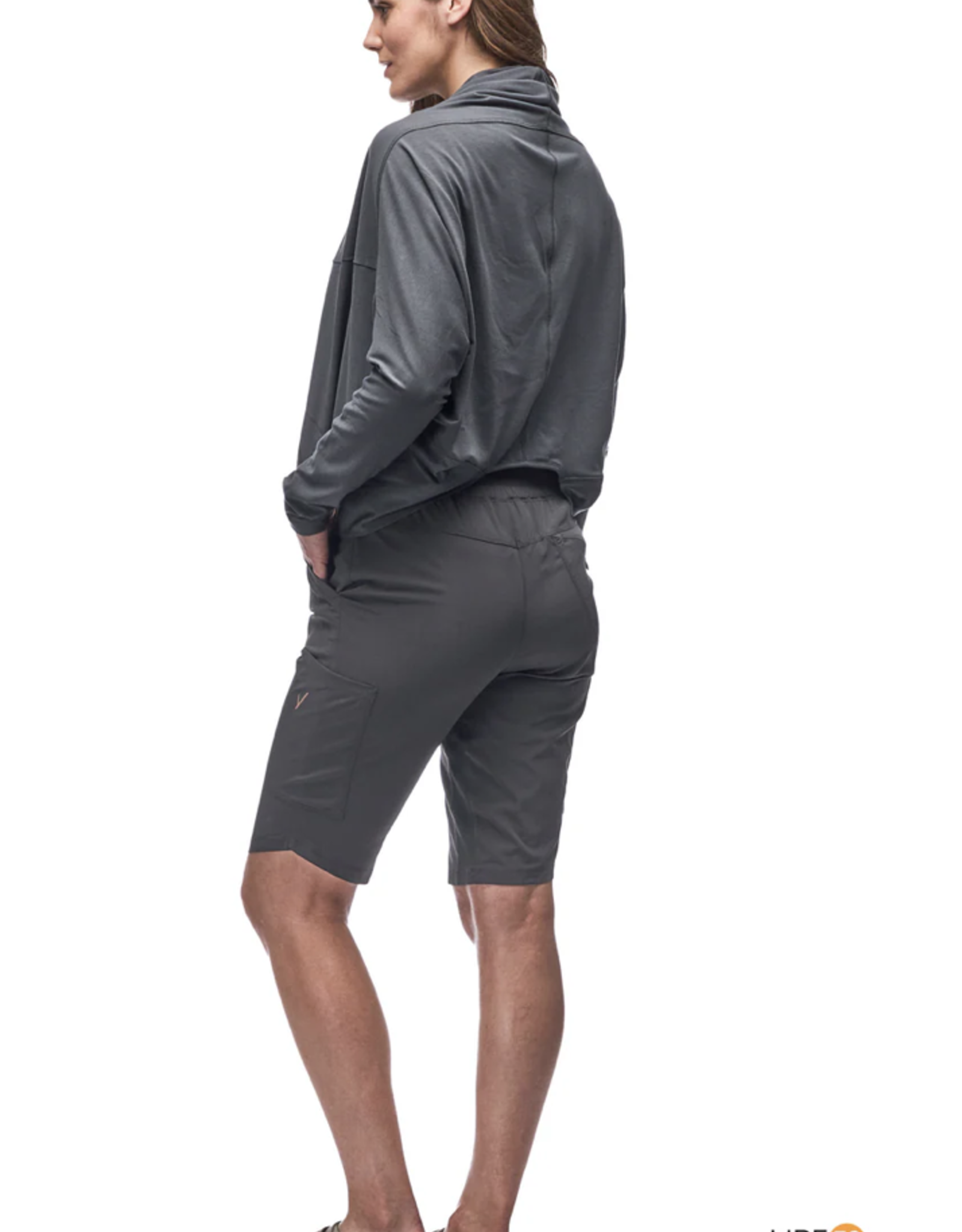 indyeva Indyeva- Viajar III Pine bermuda  SS25