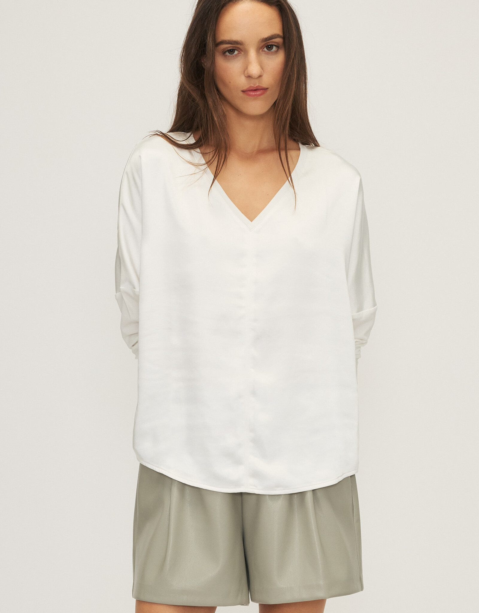 Melissa Nepton Melissa Nepton - Cindy Vneck Satin Top SS25