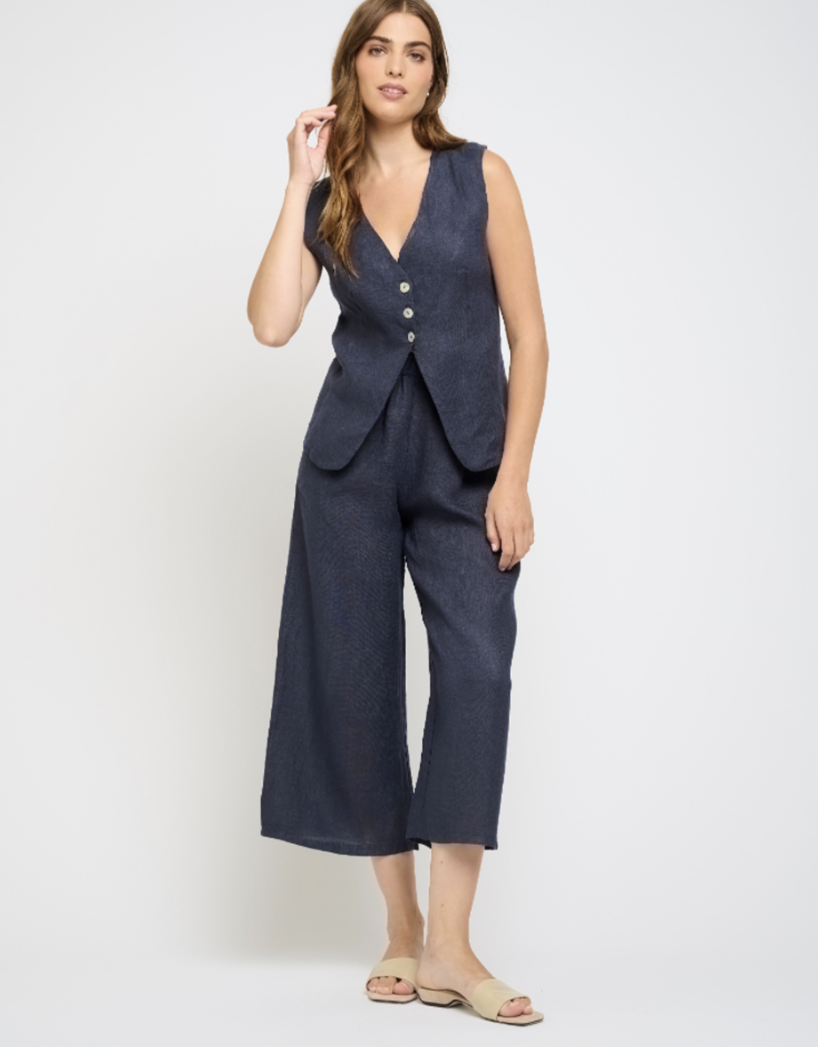 Pistache Pistache-R-1469 - Cropped Linen Pant SS25