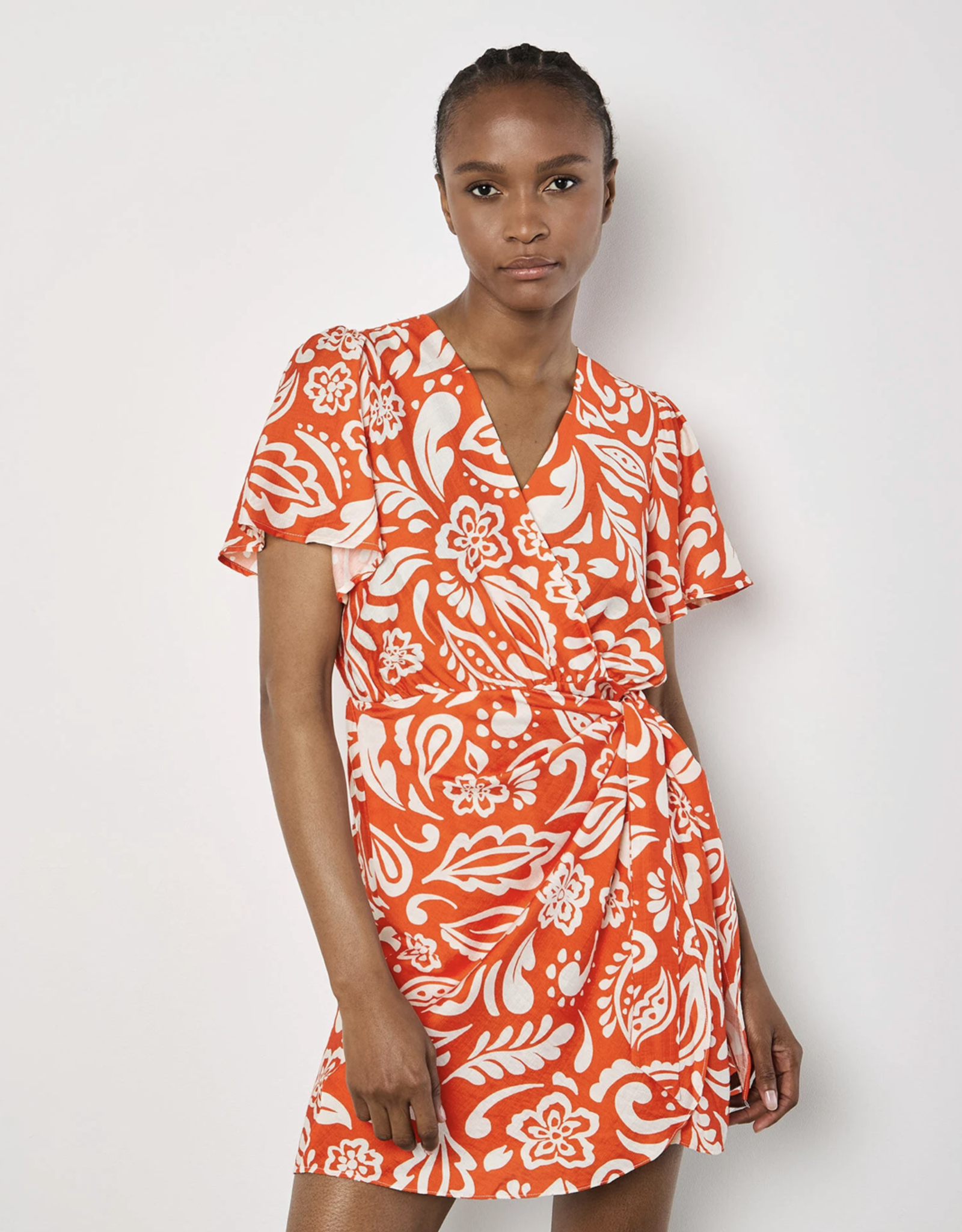 Apricot Apricot- 962088 Bold paisley print wrap dress SS25