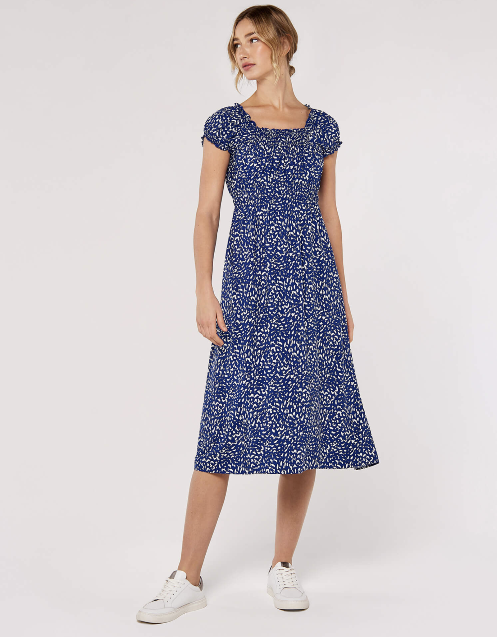 Apricot Apricot - 950283 Dotty Constellation Robe SS25