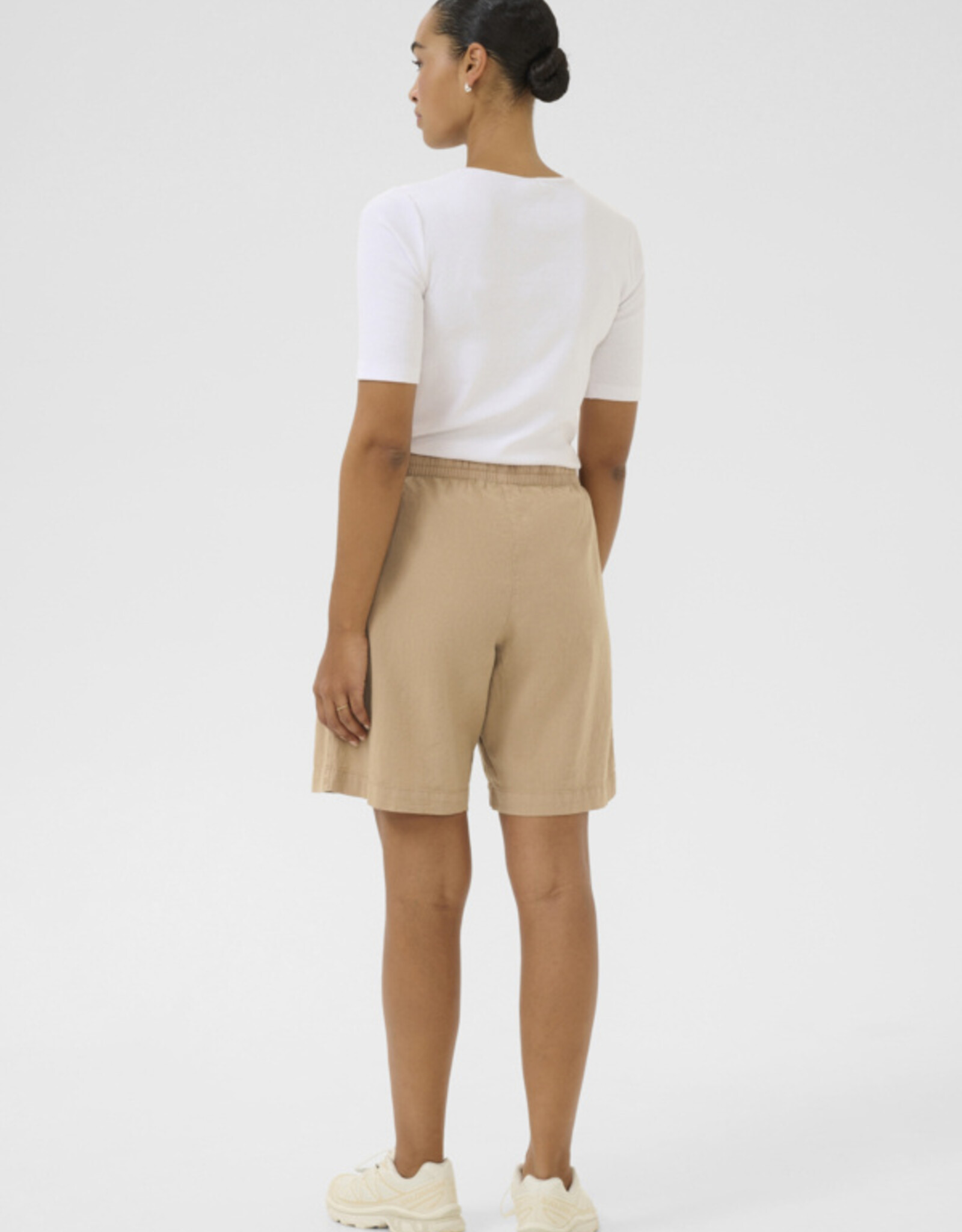 Kaffé Kaffe - KAnaya Liah Classic Sand Shorts SS25
