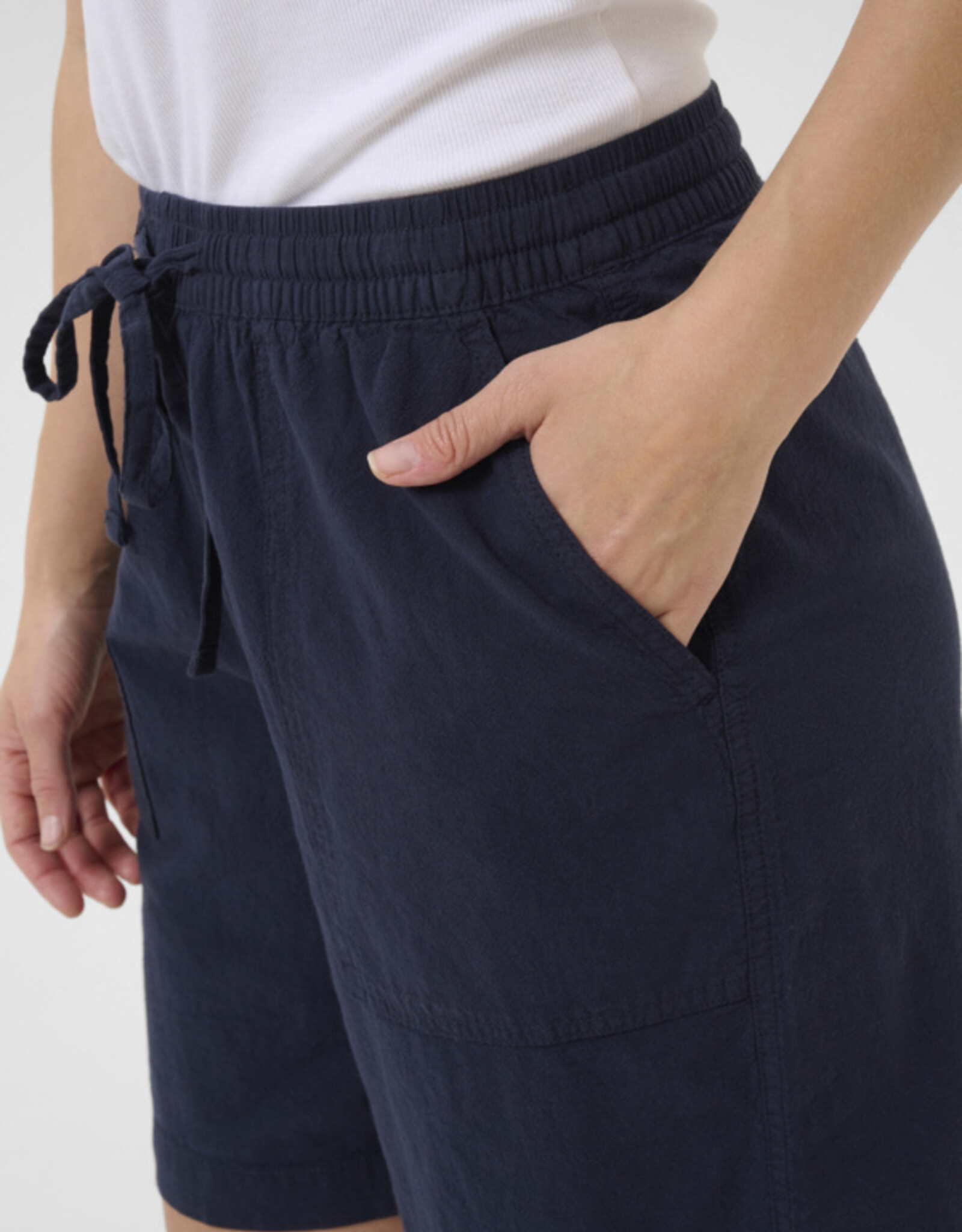 Kaffé KAffe - KAnaya Liah Shorts midnight marine  SS25