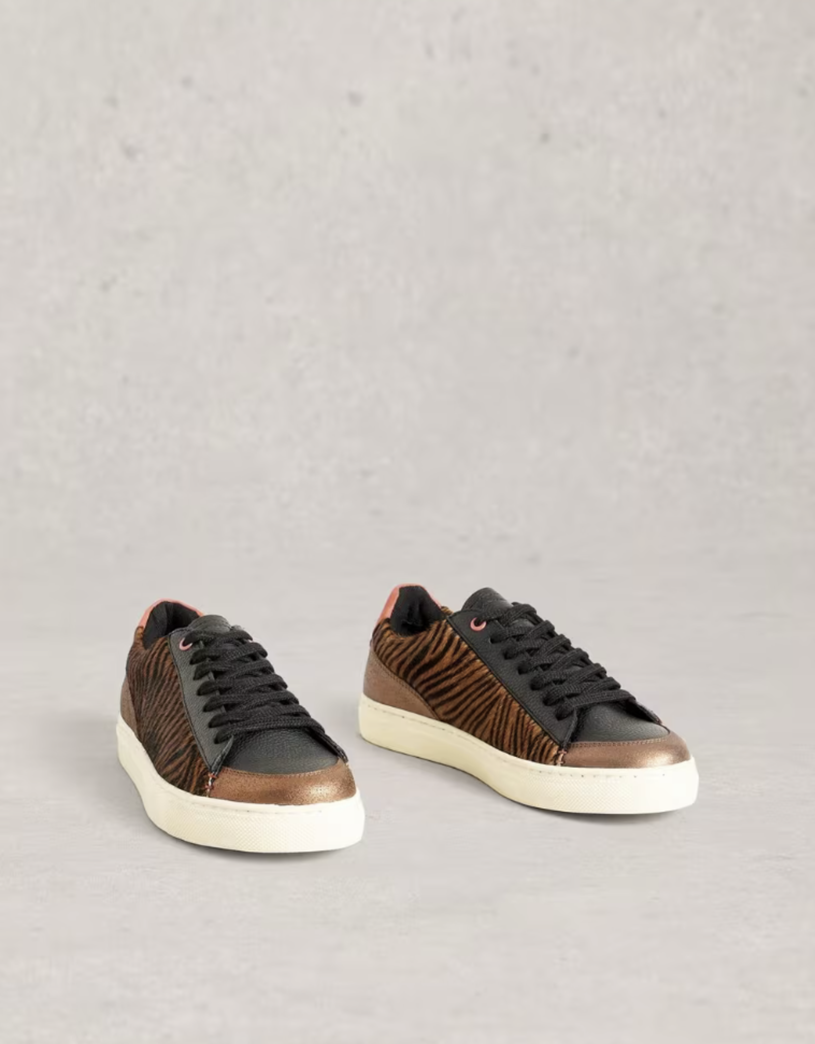 White Stuff White Stuff- 443075 Tori Trainer FW25