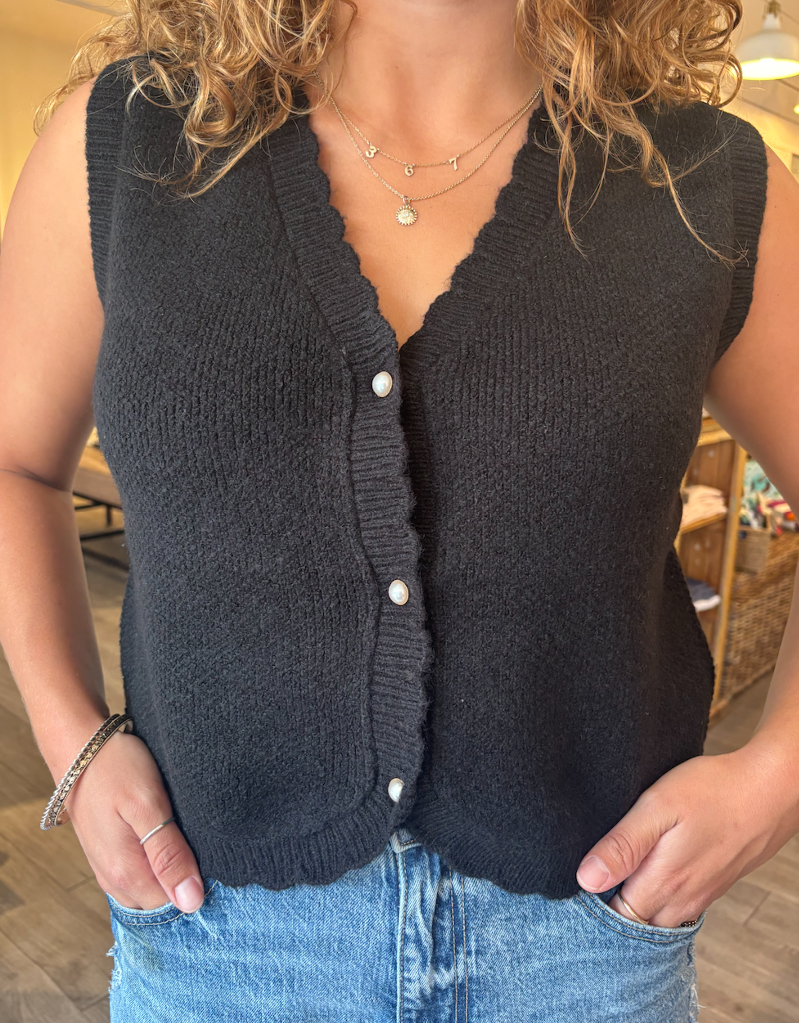 B. Young - BYNadika Button-up Sleeveless Vest FW25