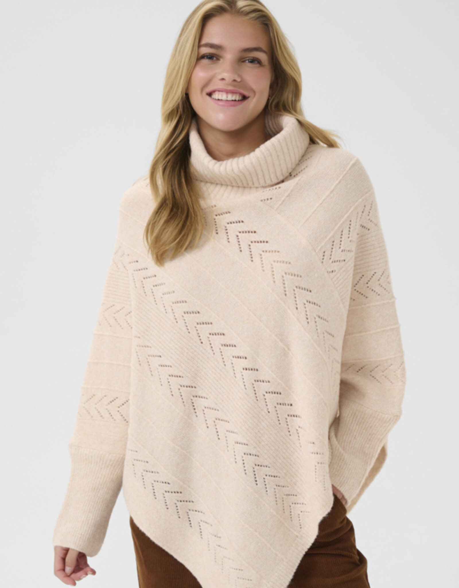 Cream Cream - CRHoliday  Poncho  Col roulé FW25