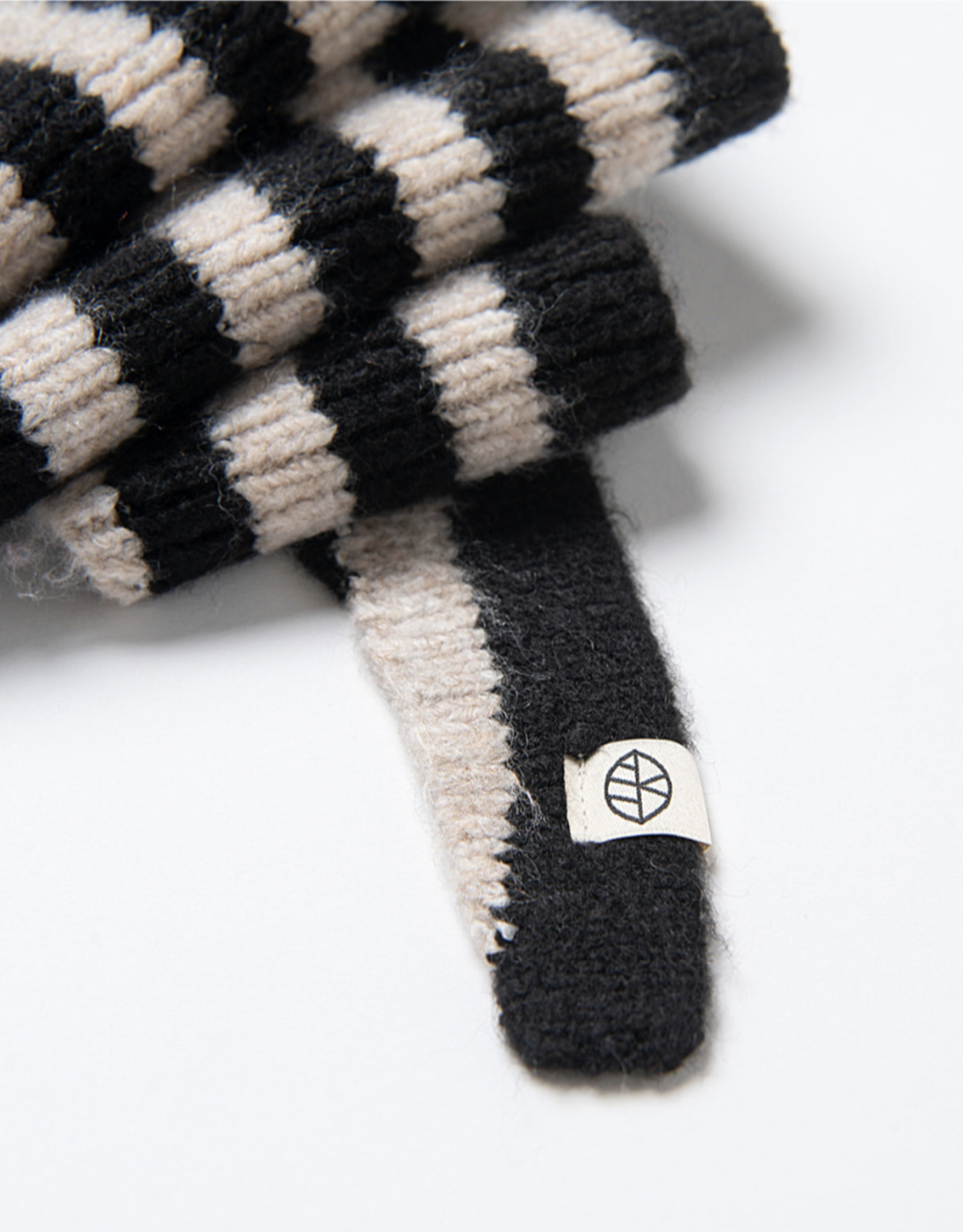 Surkana Surkana - 35 Bucu 731 scarf FW25