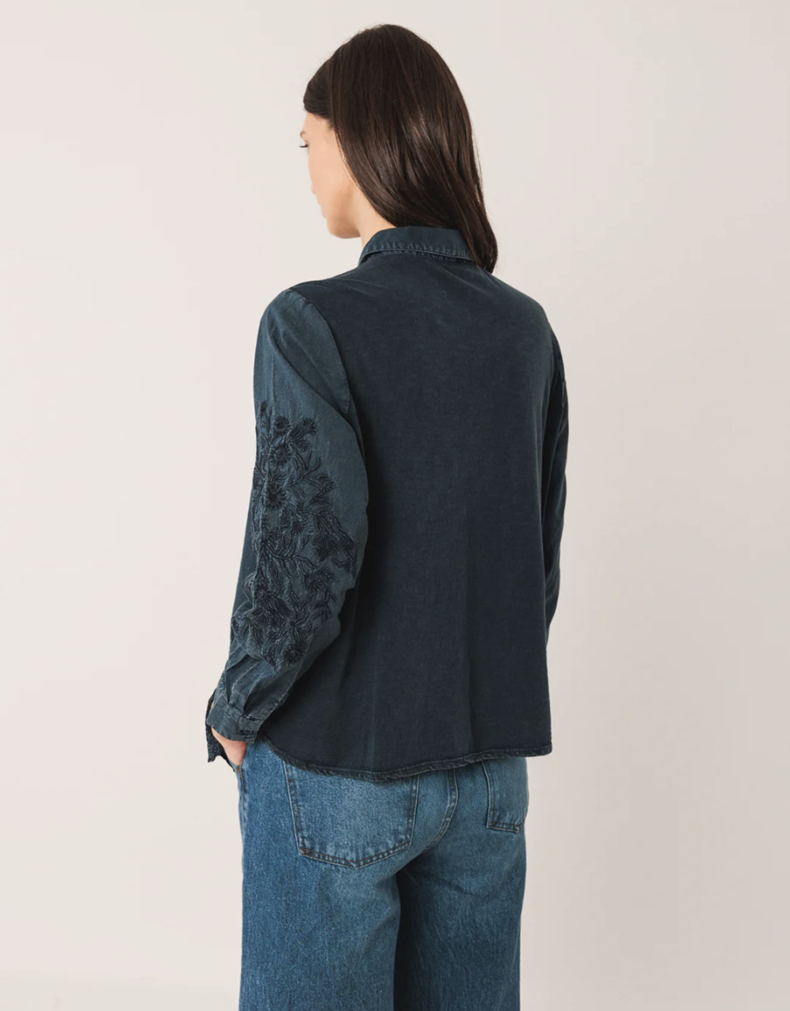 Indi & Cold Indi & Cold - VI25AD385 Embroidered Voile Chemise FW25