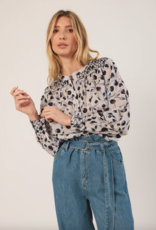 Indi & Cold Indi & Cold - VI25BK162 Smock Detail Blouse FW25 Indi & Cold Indi & Cold - VI25BK162 Smock Detail Blouse FW25