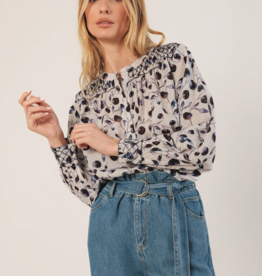 Indi & Cold Indi & Cold - VI25BK162 Smock Detail Blouse FW25
