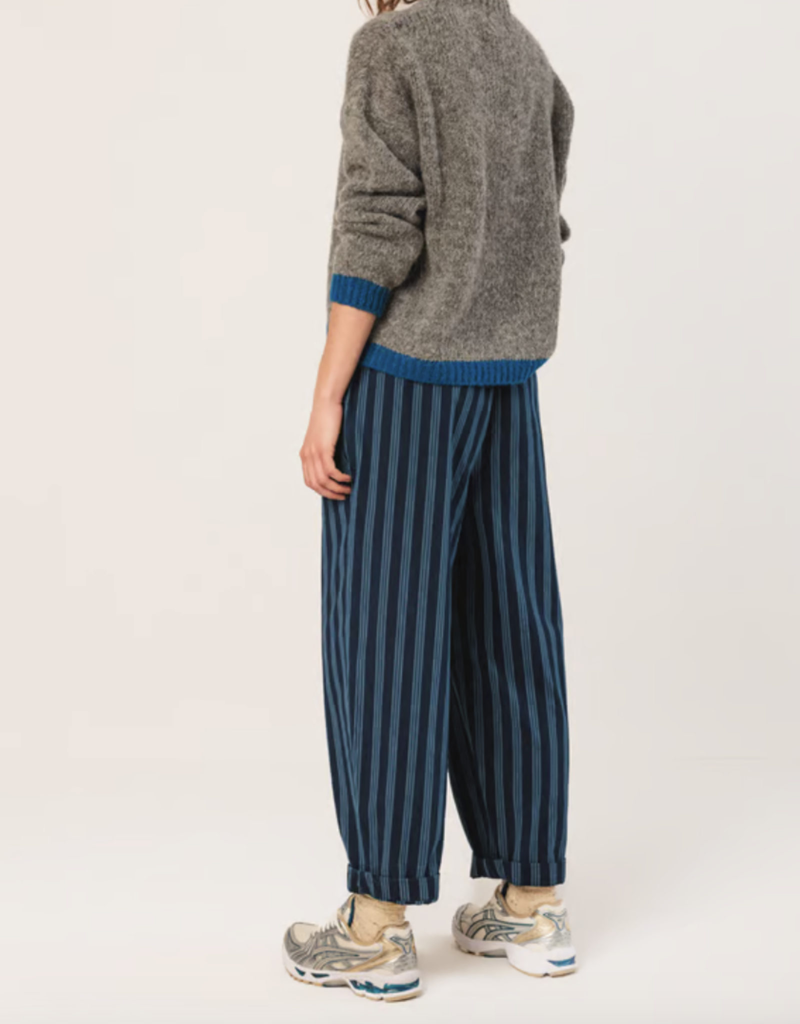 Indi & Cold Indi & Cold- VI25EA555 Chandail FW25