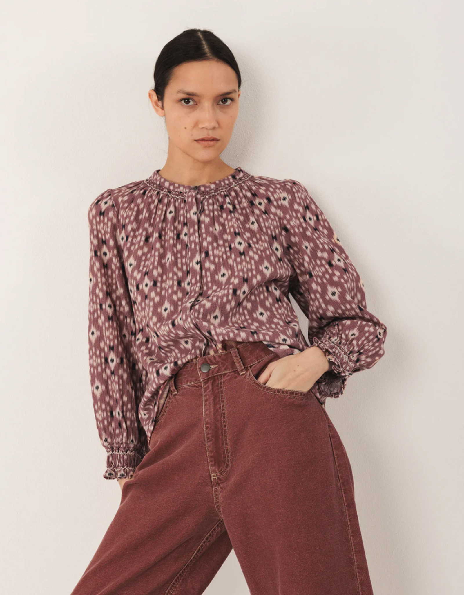 Indi & Cold Indi & Cold - VI25MC141 Ikat Print Shirt FW25