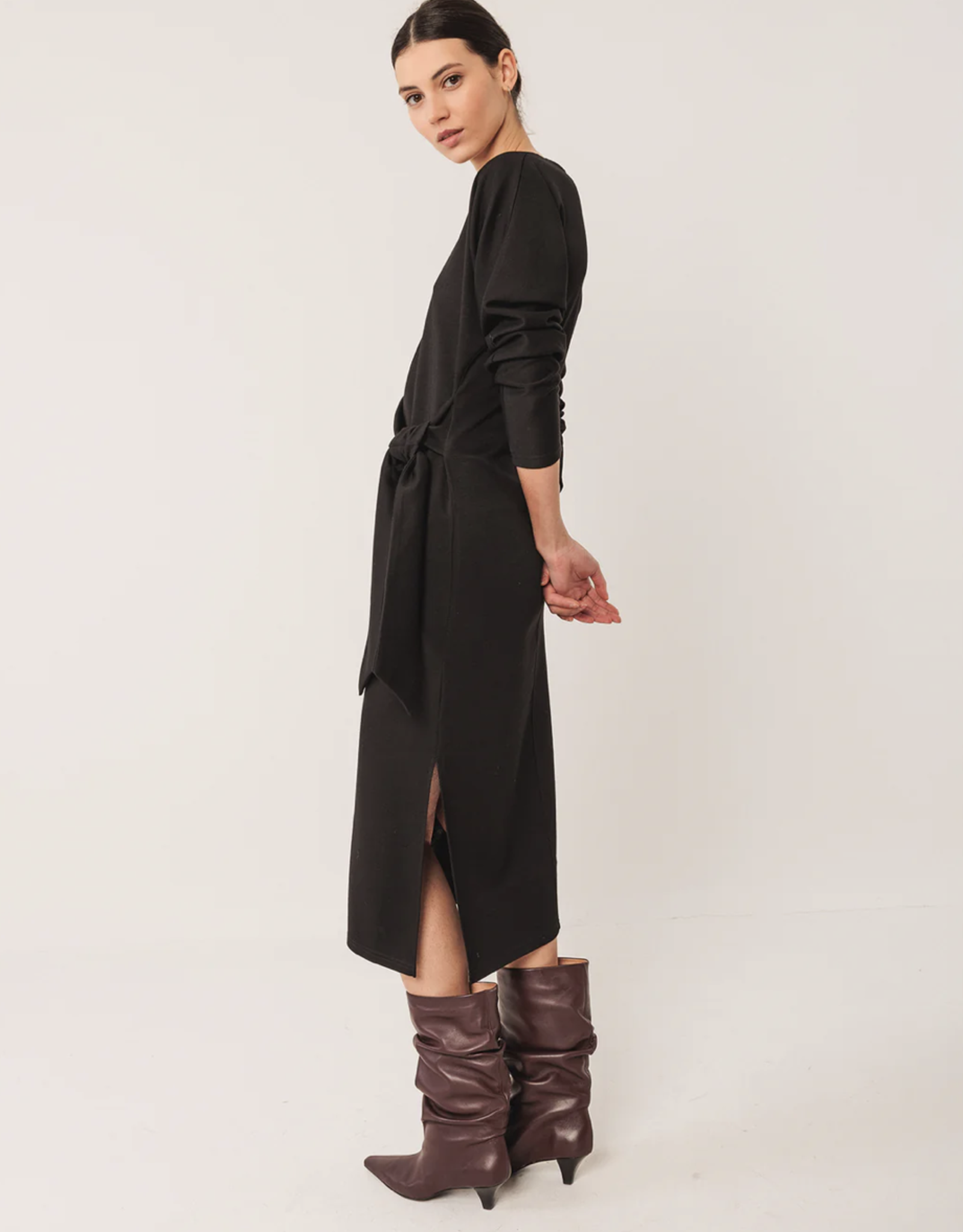 Indi & Cold Indi & Cold - VI25NM362 Knotted Knit Dress FW25