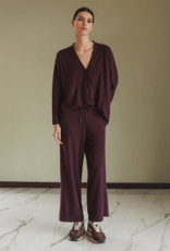 Indi & Cold Indi & Cold - VI25RD480  V-Neck Cardigan FW25 Indi & Cold Indi & Cold - VI25RD480  V-Neck Cardigan FW25