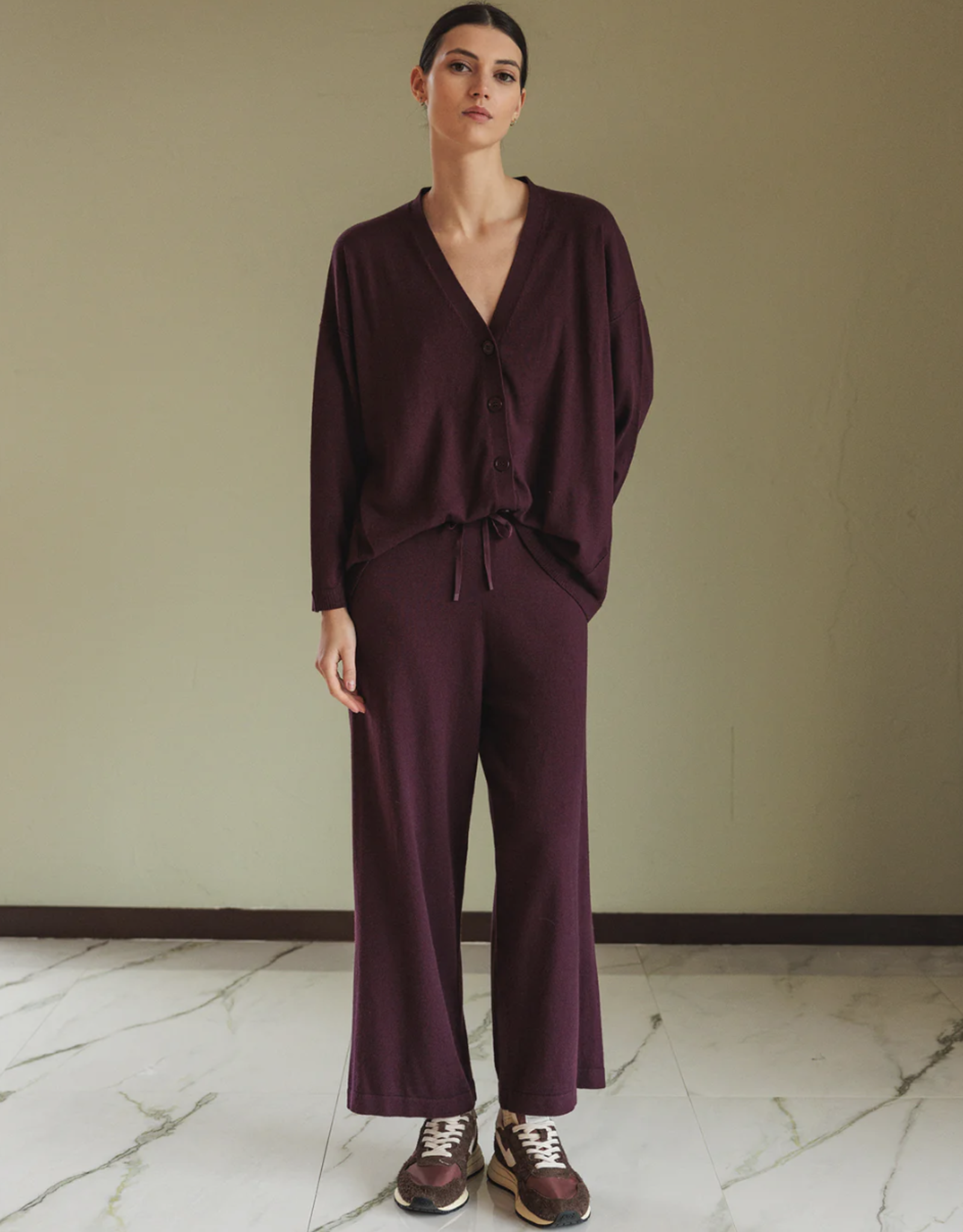 Indi & Cold Indi & Cold - VI25RD480  V-Neck Cardigan FW25