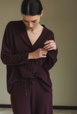 Indi & Cold Indi & Cold - VI25RD480  V-Neck Cardigan FW25 Indi & Cold Indi & Cold - VI25RD480  V-Neck Cardigan FW25