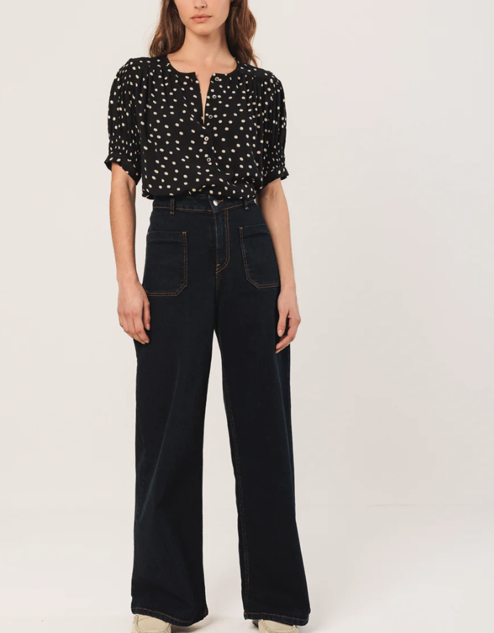 Indi & Cold Indi & Cold - VI25MI186 Lantern Sleeve Blouse FW25