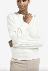 Yaya Yaya - 01000381 Deep V-Neck Sweater with Top FW25 Yaya Yaya - 01000381 Deep V-Neck Sweater with Top FW25