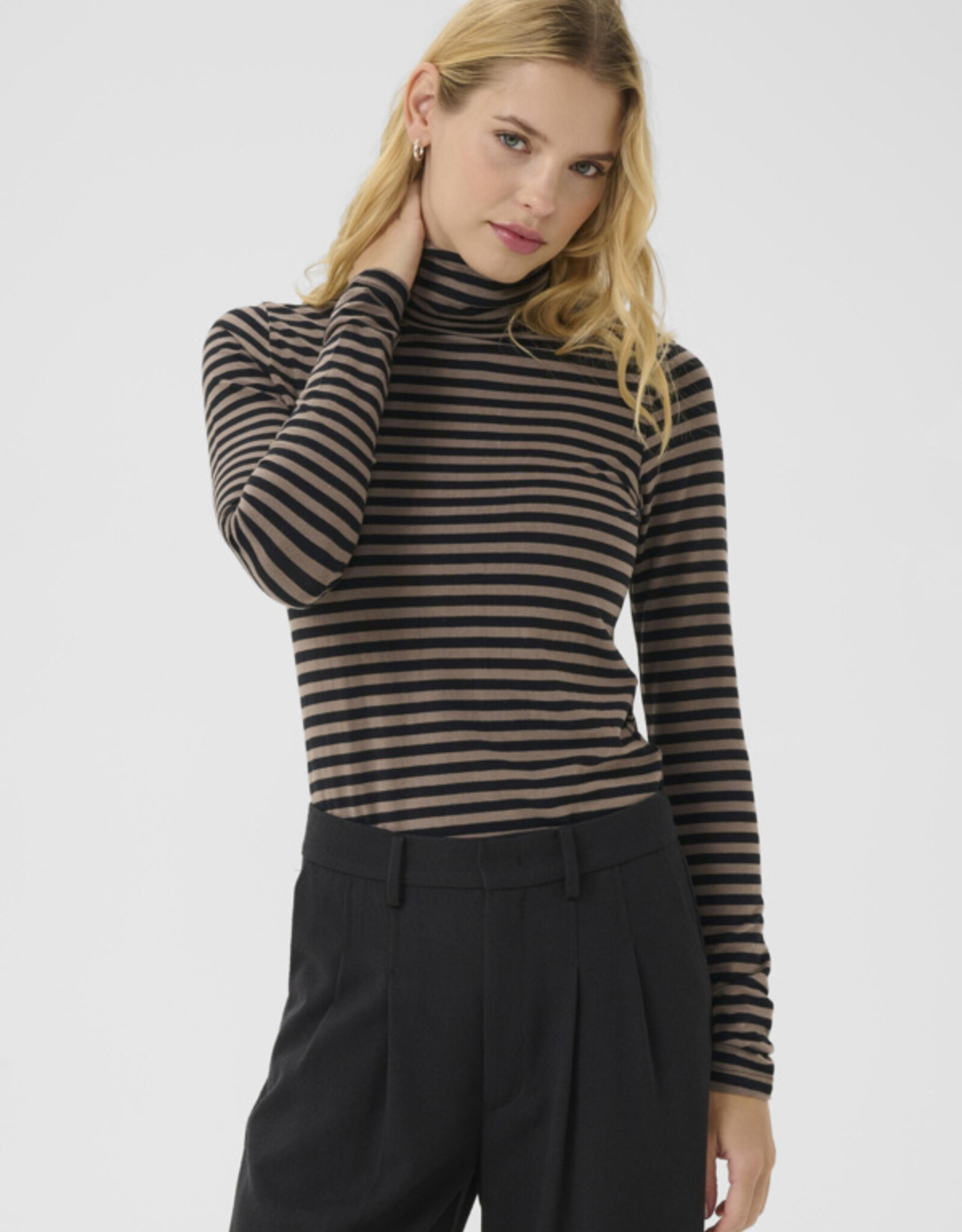 Part Two Part Two - Efinas PW TS Roll-Neck FW25