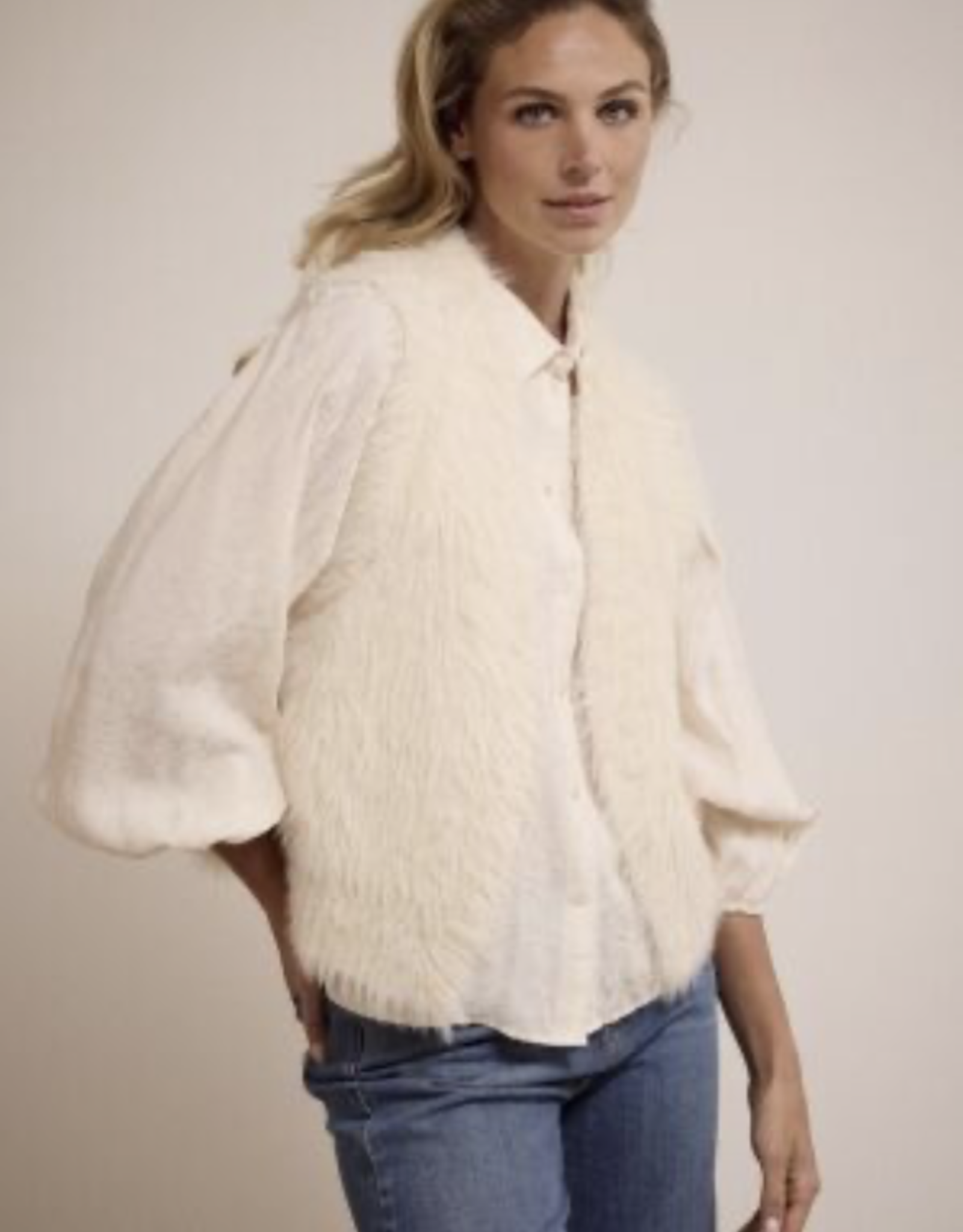 Tramontana Tramontana- O0517701 Hairy yarn veste FW25