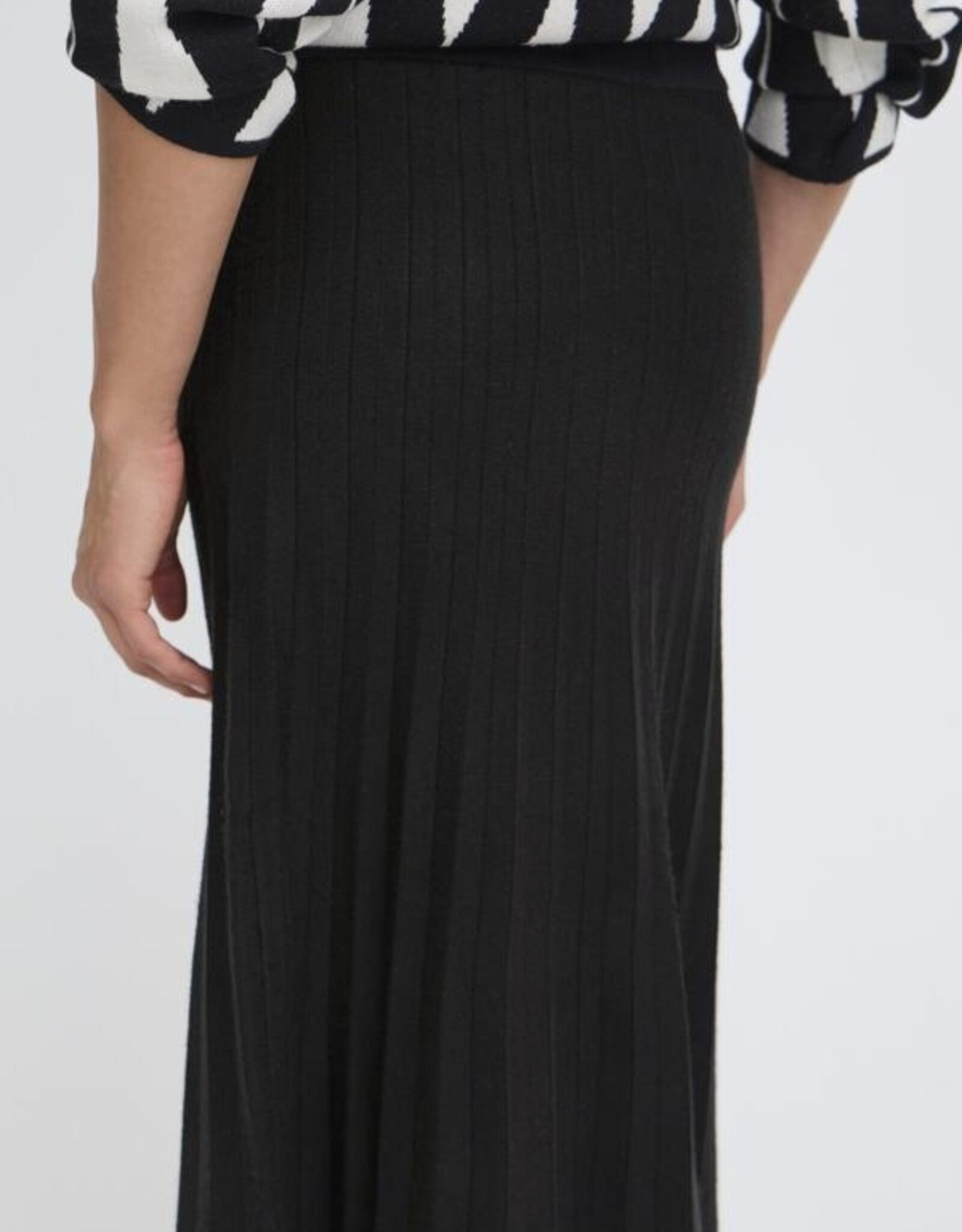 b. young b.young- Bymarlin skirt FW25