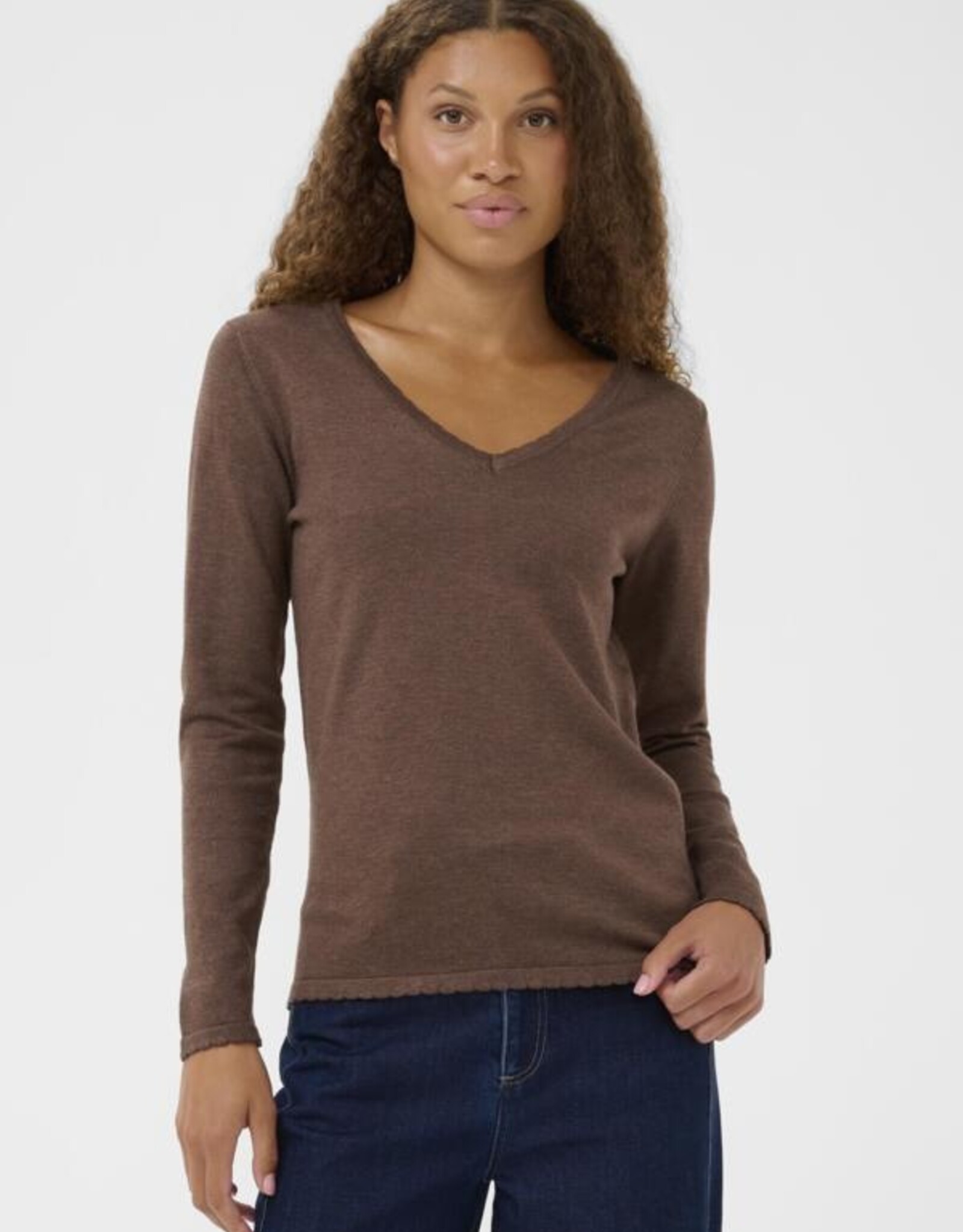 Saint-Tropez Saint Tropez - MilaSZ Long Sleeve V-Neck Chandail FW25