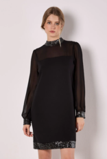 Apricot Apricot -  Robe détails Paillettes cou manches longues FW25