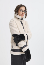 b. young b. young - Bywolfie Mittens FW25