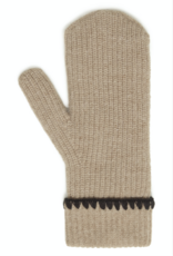 b. young b. young- Byvanu Mitaines Fw25