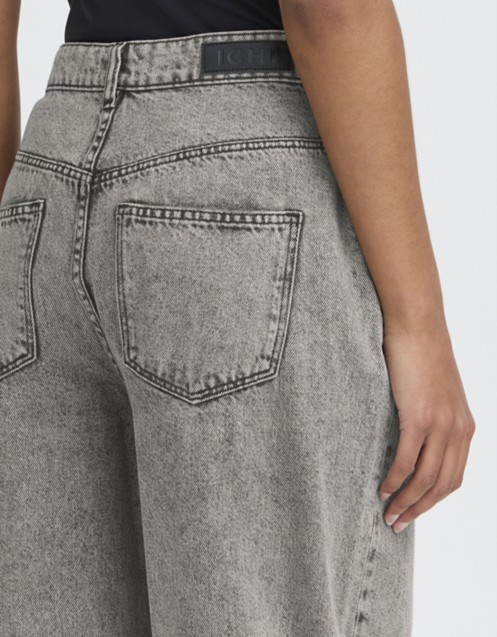 ICHI Ichi- Ihberisel PA2  pantalon SS26