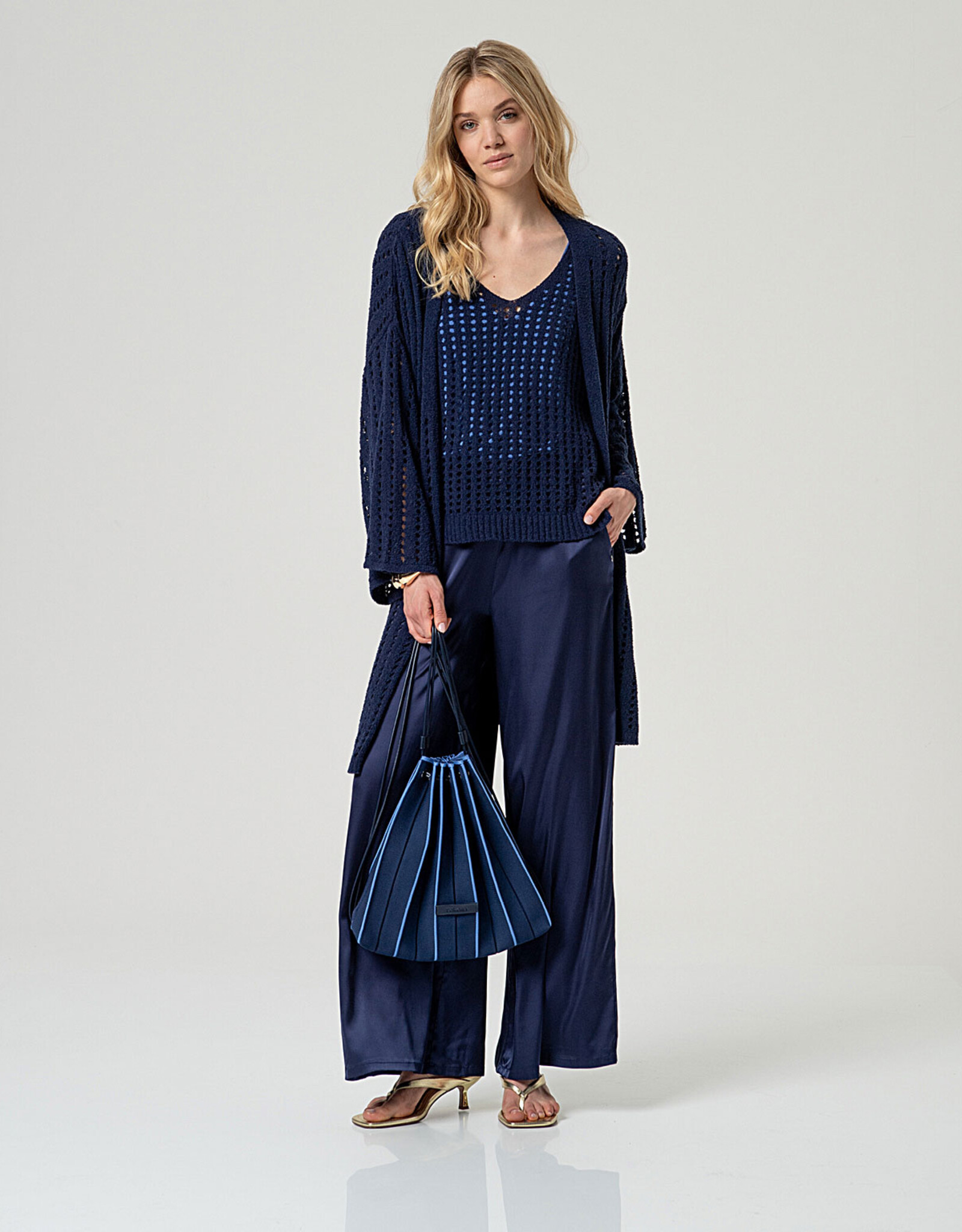 Surkana Surkana - 516SOLU232 V-Neck Haut SS26