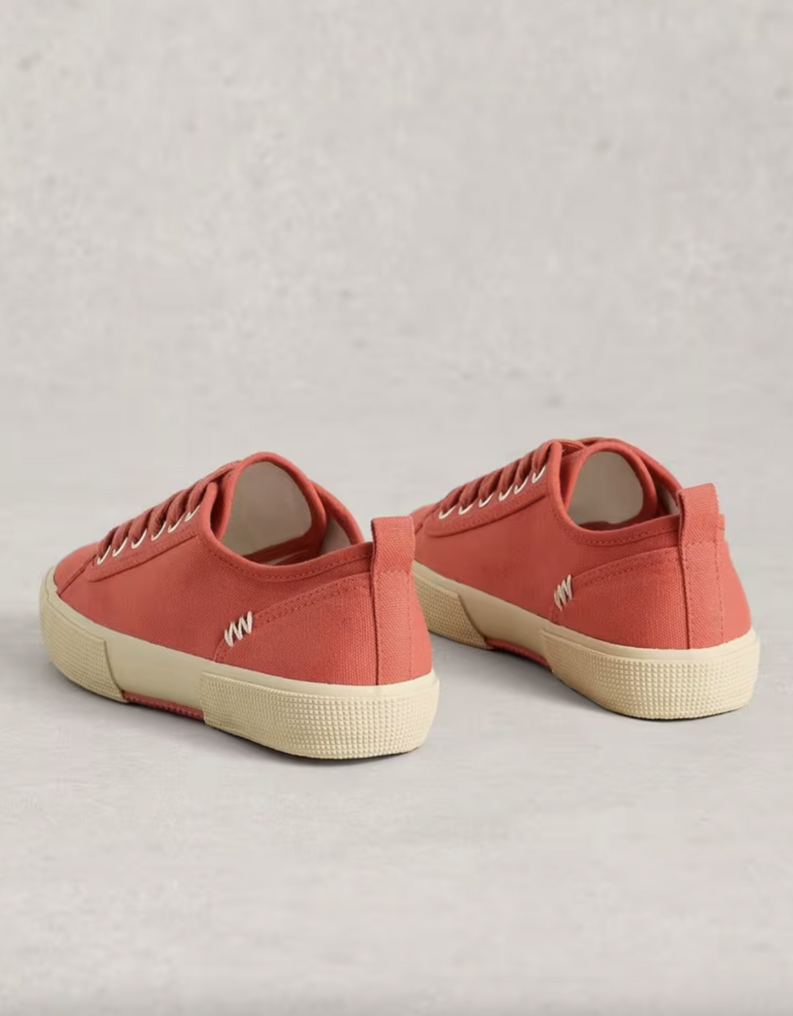 White Stuff White Stuff- 445069 Pippa canvas souliers (2 clrs) SS26