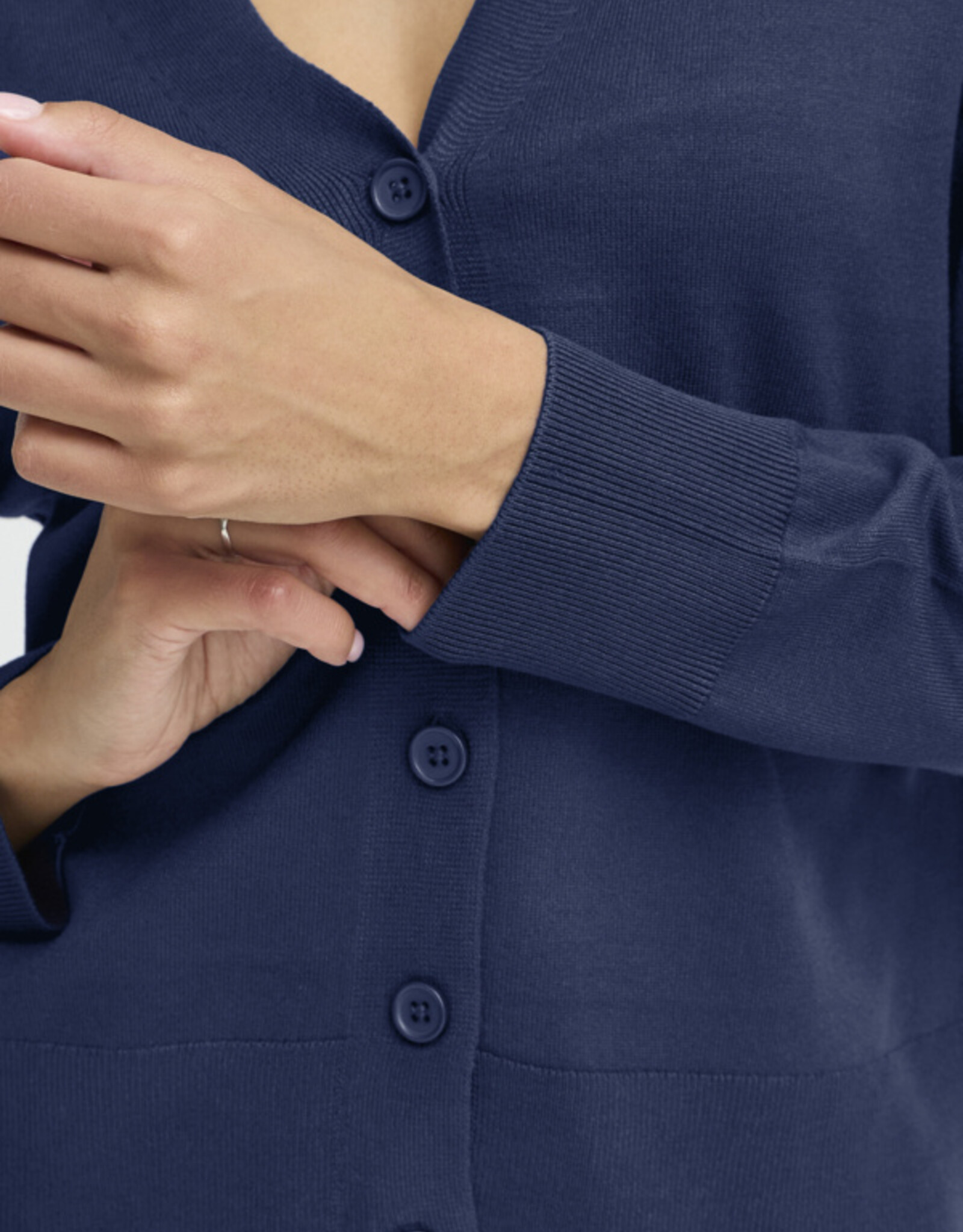 b. young B. young- Bymmorla cardigan 2 SS26