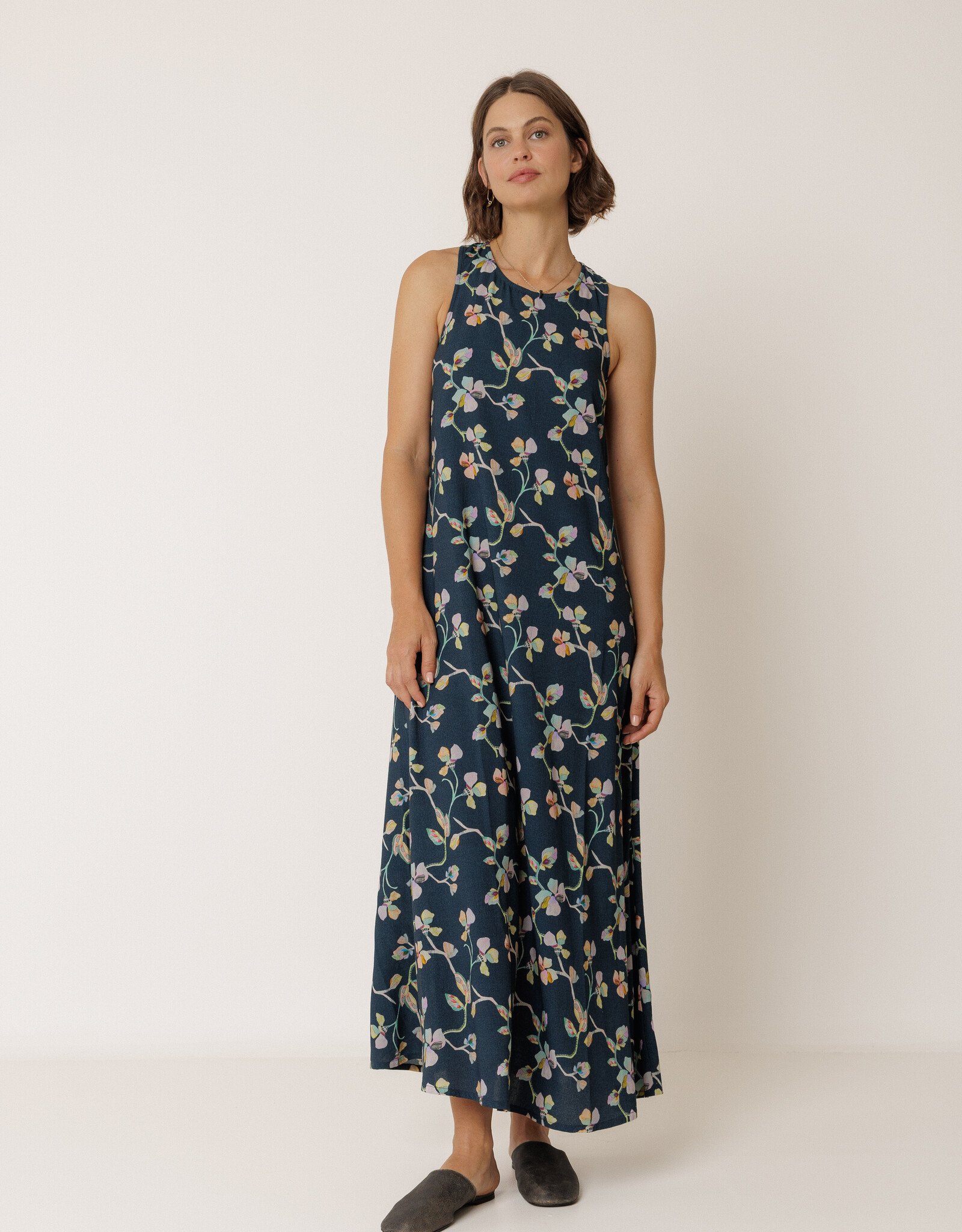 Indi & Cold Indi & Cold - VV26AD100 Crossback Robe SS26